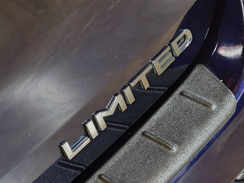 Used 2022 Toyota Highlander Limited FWD image 26