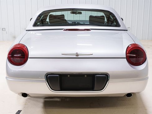 Used 2004 Ford Thunderbird RWD image 6