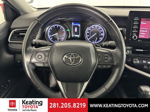 Certified 2023 Toyota Camry SE w/ Convenience Package image 30