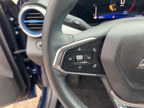 Used 2024 Chevrolet Trax LT w/ Driver Confidence Package image 18