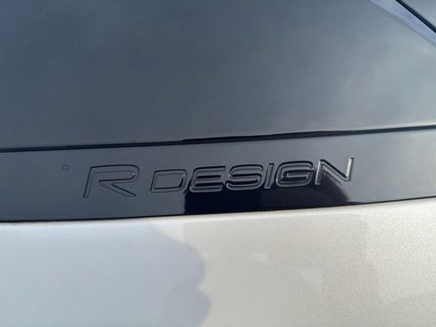 Used 2020 Volvo XC40 T5 R-Design image 21