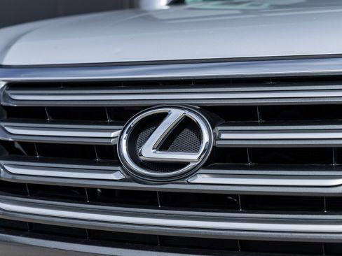 Used 2018 Lexus GX 460 image 13