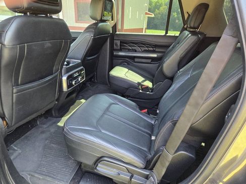 Used 2019 Ford Expedition Platinum AWD/4WD image 8