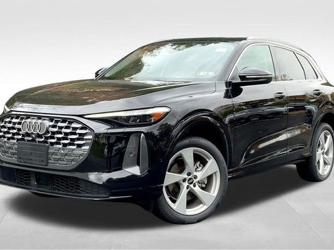 New 2025 Audi Q5 Premium Plus image 2