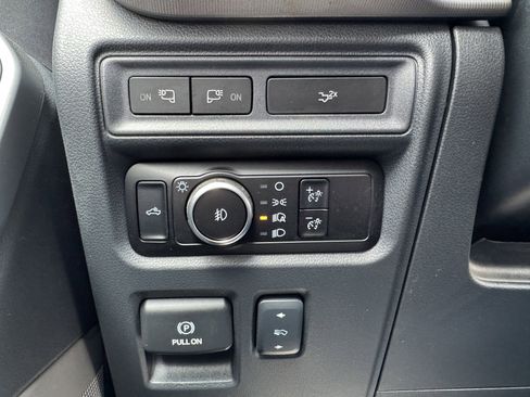 Used 2024 Ford F150 Lariat AWD/4WD image 23