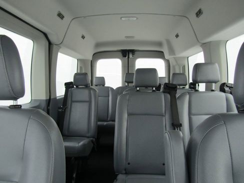 Used 2019 Ford Transit 150 XL image 29