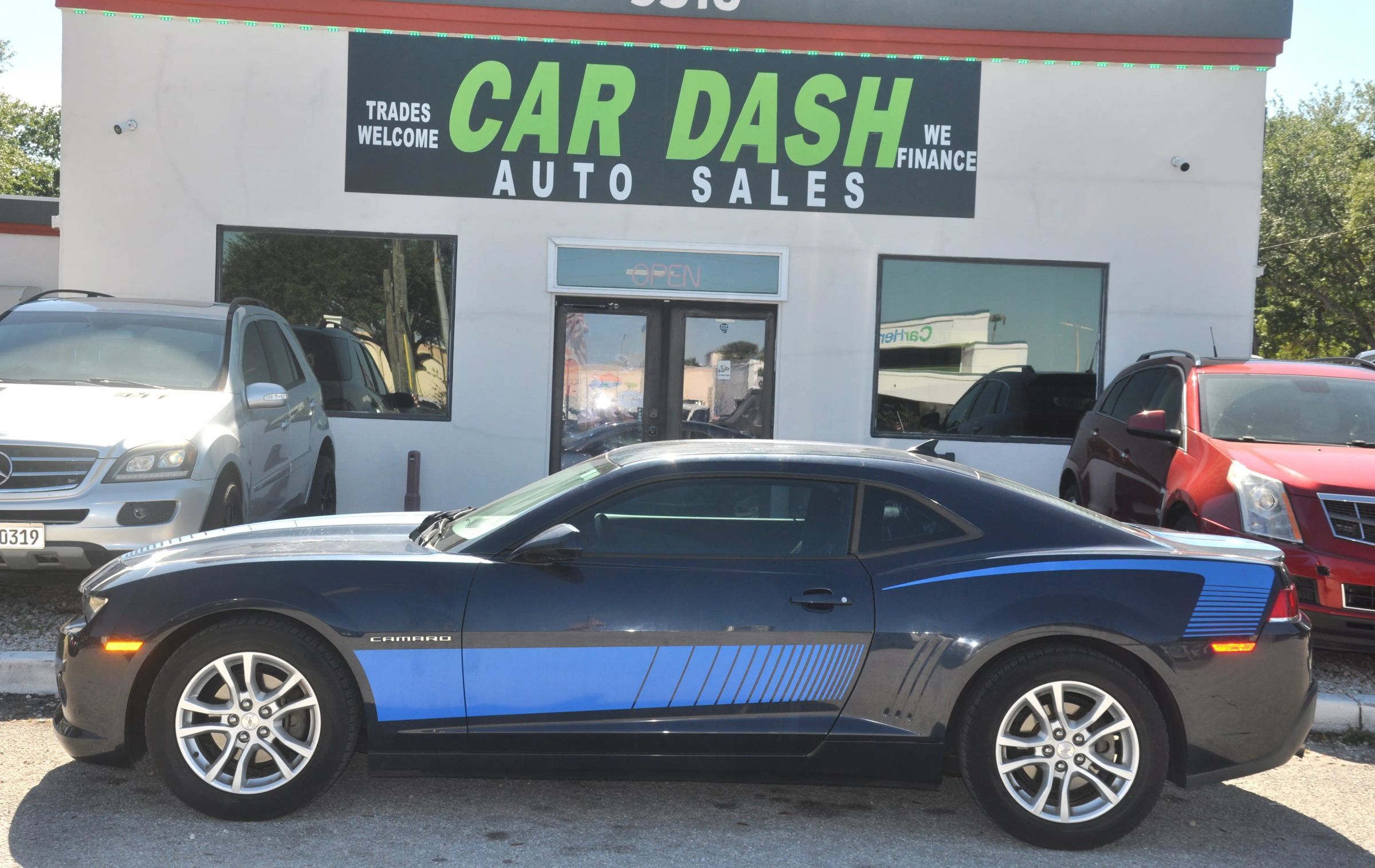 Used 2015 Chevrolet Camaro LS RWD image 9