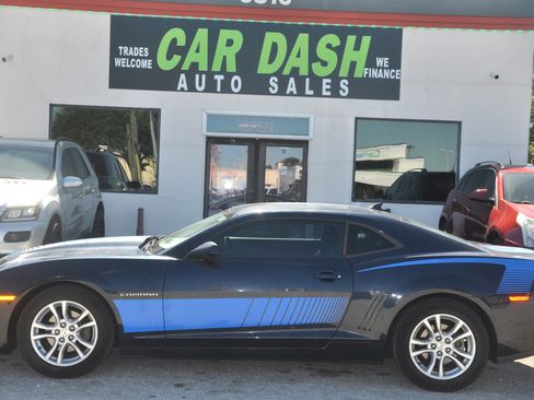 Used 2015 Chevrolet Camaro LS RWD image 9