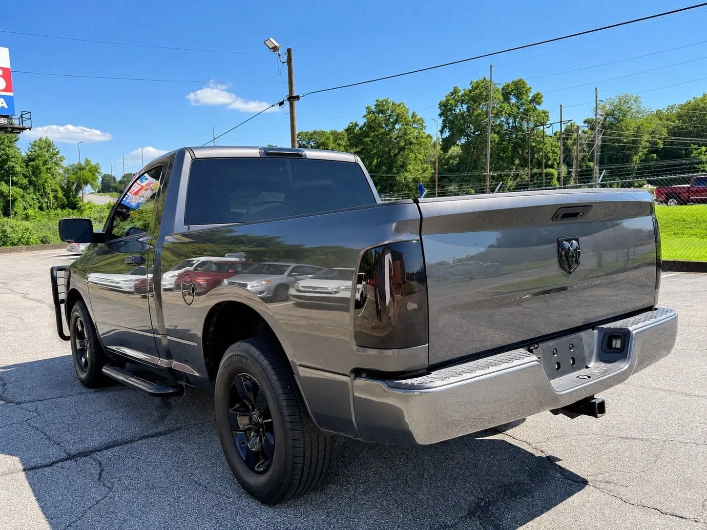 Used 2019 RAM 1500 Express RWD image 5