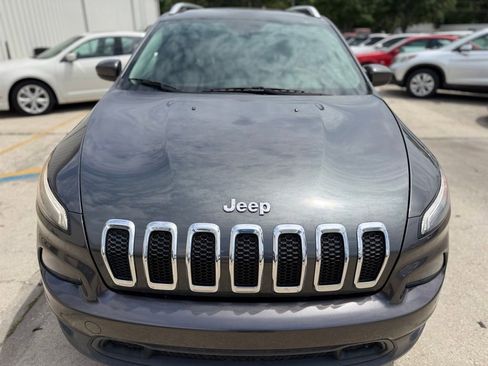 Used 2015 Jeep Cherokee Latitude FWD image 8