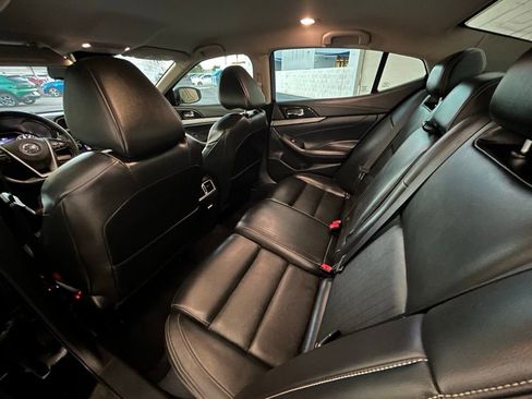 Used 2018 Nissan Maxima 3.5 SV image 17