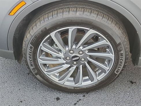 Used 2025 Lincoln Corsair Reserve w/ Equipment Group 202A image 14