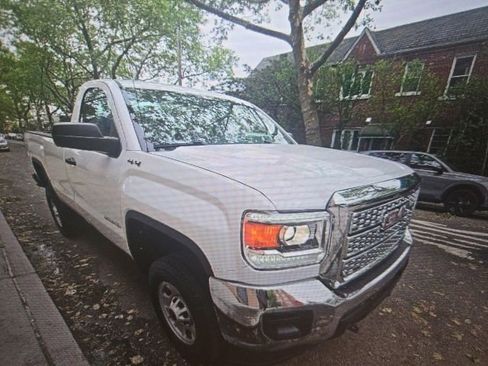 Used 2018 GMC Sierra 2500 4x4 Regular Cab image 4