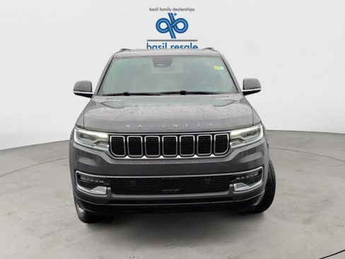 Used 2022 Jeep Wagoneer Series I w/ Premium Group I image 10