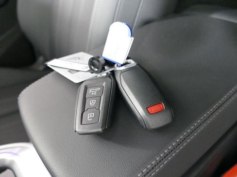 Certified 2025 Audi Q5 Premium w/ Convenience Package AWD/4WD image 23