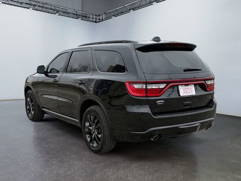 Used 2024 Dodge Durango GT image 3