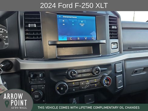 Used 2024 Ford F250 XLT image 25