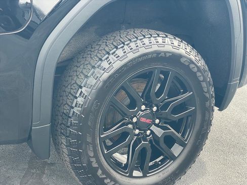 Used 2022 GMC Sierra 1500 Elevation image 27