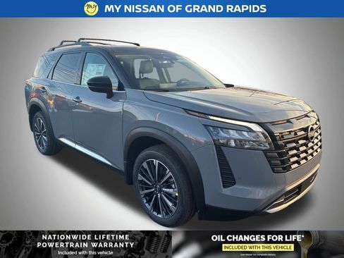 New 2026 Nissan Pathfinder Platinum image 7