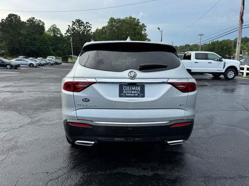 Used 2022 Buick Enclave Essence w/ Experience Buick Package FWD image 7
