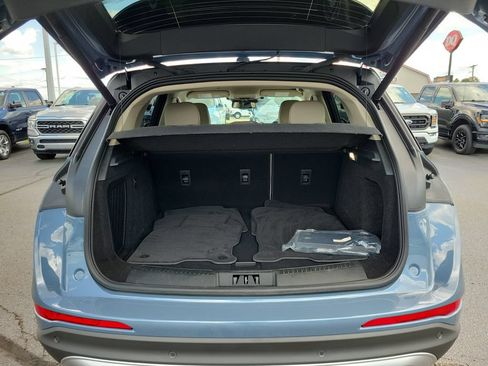 Used 2025 Lincoln Corsair AWD w/ Rear Removable Package Tray image 10