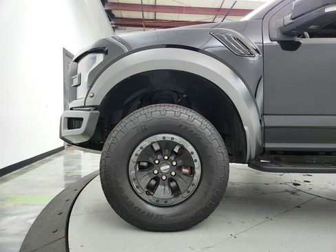 Used 2018 Ford F150 Raptor w/ Equipment Group 802A Luxury image 32