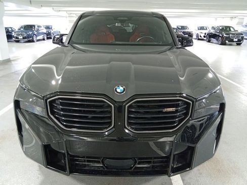 Used 2023 BMW XM AWD/4WD image 2