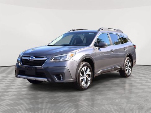 Used 2022 Subaru Outback Limited AWD/4WD image 3