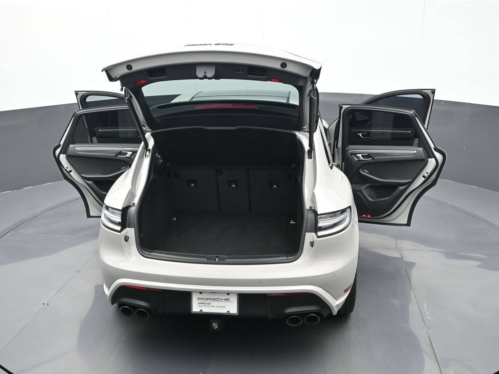 Certified 2025 Porsche Macan GTS AWD/4WD image 27