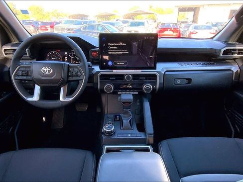 Used 2025 Toyota Tacoma TRD Off-Road image 14