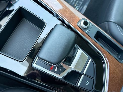 Used 2022 Audi A5 2.0T Premium image 28