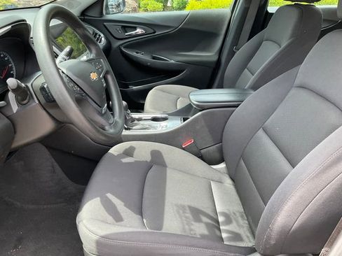 Used 2024 Chevrolet Malibu LT FWD image 5