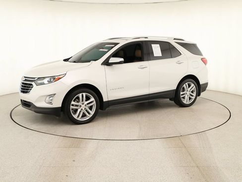 Used 2020 Chevrolet Equinox Premier FWD image 12