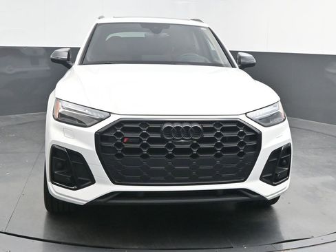 Used 2023 Audi SQ5 Prestige image 2