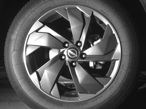 Used 2025 Nissan Rogue SV AWD/4WD image 13