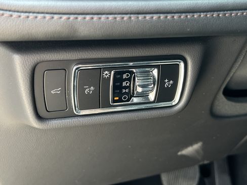 Certified 2024 Lincoln Aviator Reserve w/ Equipment Group 201A RWD image 12