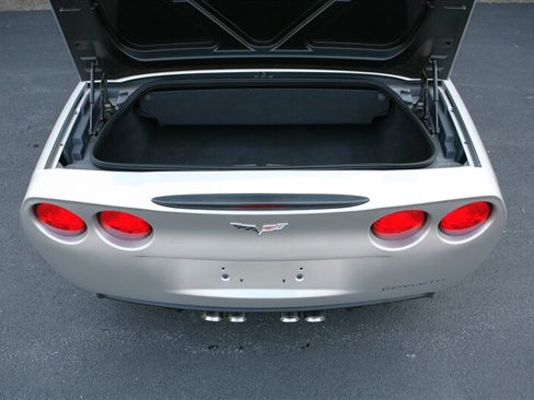 Used 2008 Chevrolet Corvette Convertible w/ Preferred Equipment Group RWD image 12