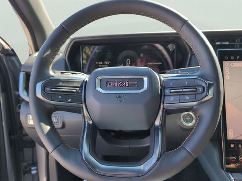 Used 2026 GMC Terrain AT4 w/ Convenience Package III AWD/4WD image 26