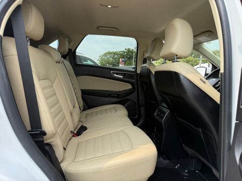 Used 2022 Ford Edge SEL w/ Convenience Package AWD/4WD image 11
