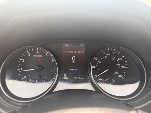 Used 2018 Nissan Rogue SV FWD image 20