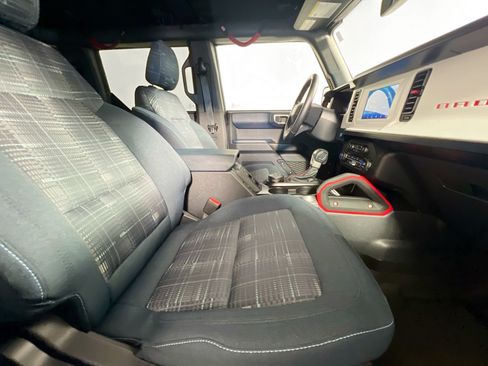Used 2023 Ford Bronco Heritage Edition AWD/4WD image 30