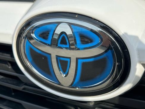 Certified 2024 Toyota RAV4 XLE AWD/4WD image 9