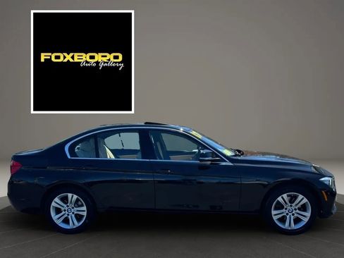 Used 2017 BMW 330i xDrive Sedan AWD/4WD image 4