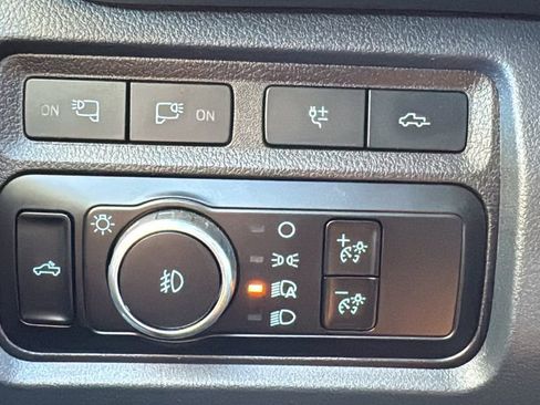 Certified 2024 Ford F250 Platinum w/ FX4 Off-Road Package AWD/4WD image 19