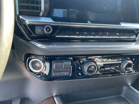 Used 2024 Chevrolet Silverado 3500 High Country w/ High Country Premium Package image 16