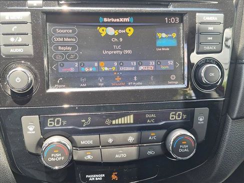 Used 2020 Nissan Rogue SV FWD image 13