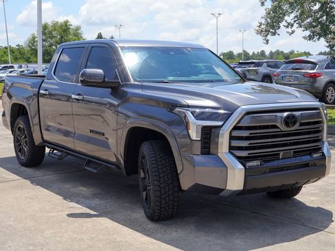 Used 2024 Toyota Tundra Limited AWD/4WD image 25