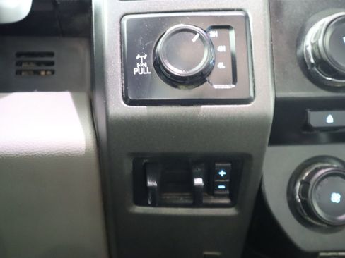 Used 2018 Ford F250 XL w/ Power Equipment Group image 24