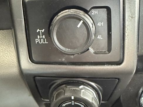 Used 2019 Ford F150 XLT w/ Equipment Group 302A Luxury image 33