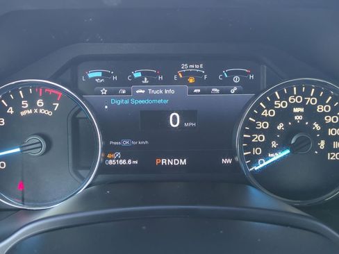 Used 2019 Ford F150 Lariat w/ Equipment Group 502A Luxury image 40